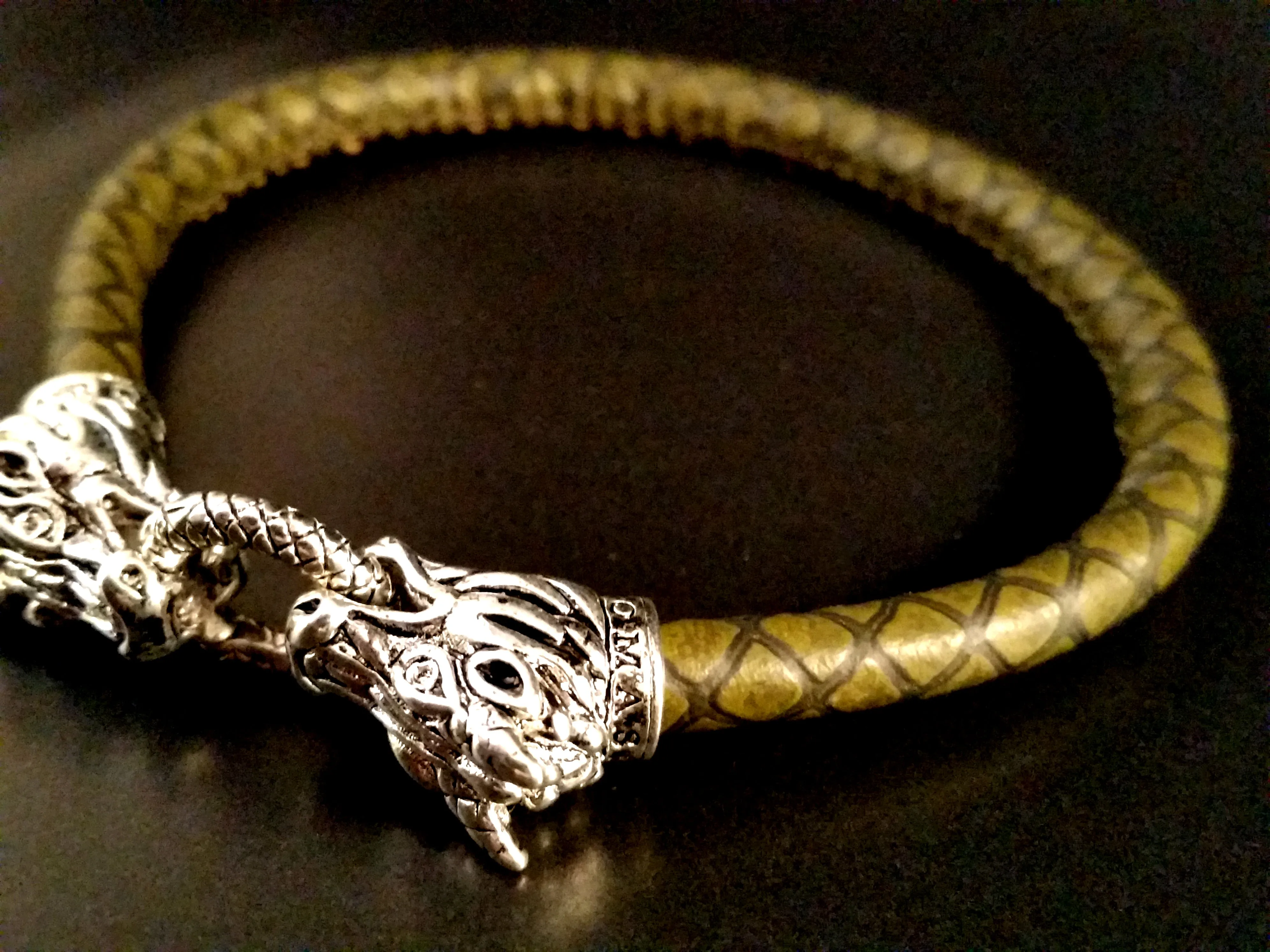 Bracelet Silver Green Dragon Scale Leather