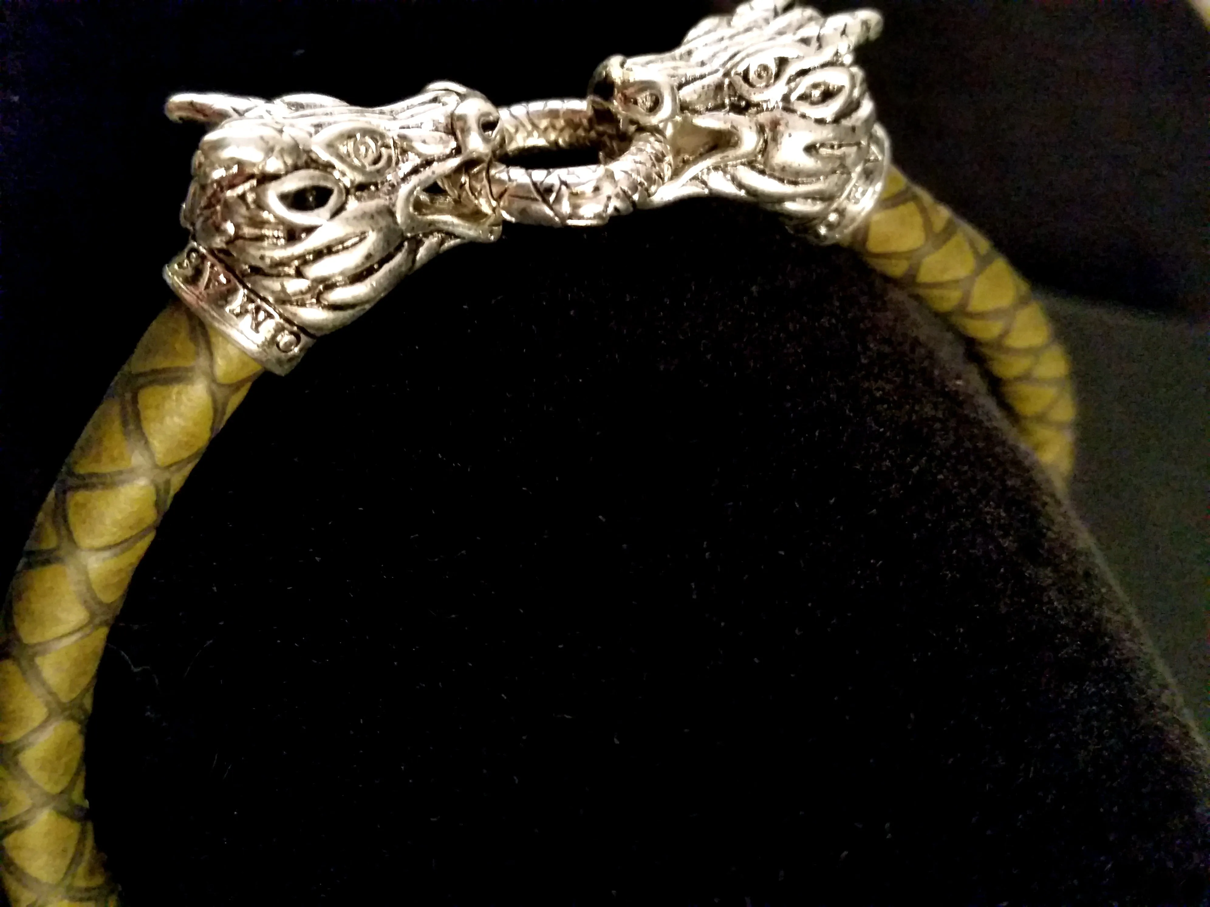 Bracelet Silver Green Dragon Scale Leather