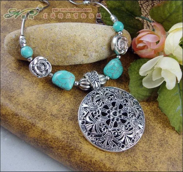 Jewelry WholesaleFashion Jewelry For Women New 2013 Tibetan  Hollow Carved Flower Necklace ZS-001