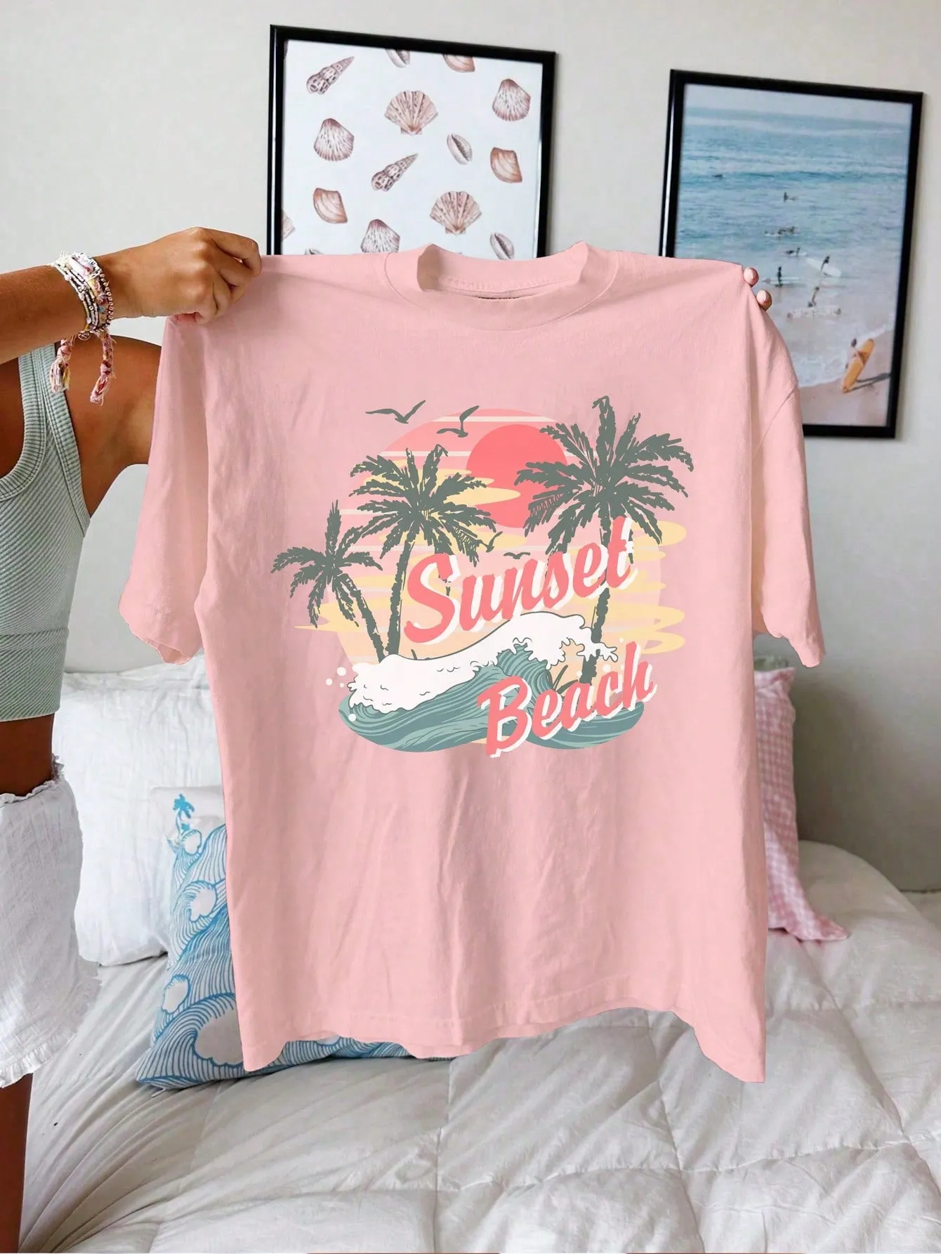 Teen Girl Casual And Simple Short Sleeve T-Shirt With Summer Landscape Print, Suitable For Summer