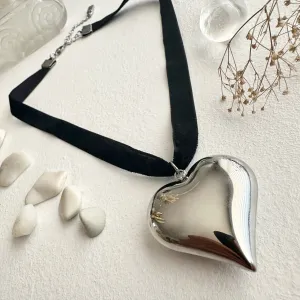 Velvet Heart Choker Necklaces