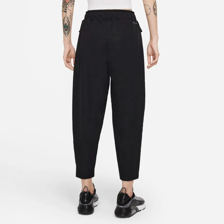 W NSW TECH PACK CURVE WOVEN PANTS "BLK"